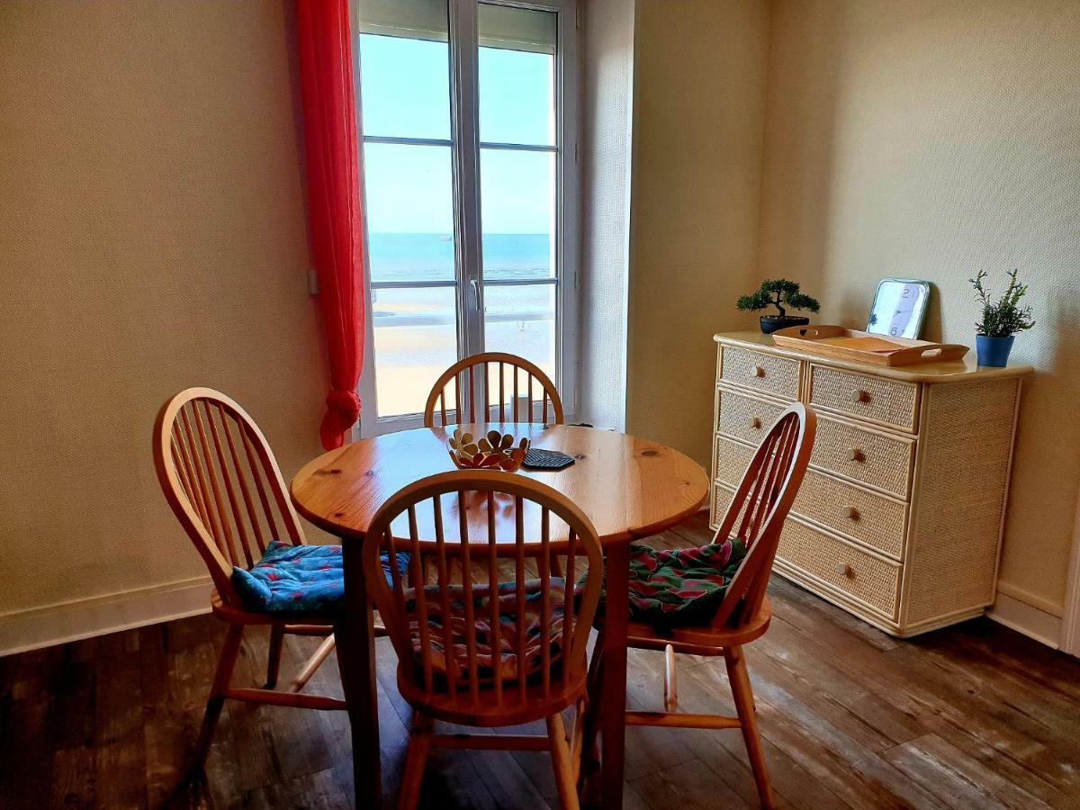 Appartement Sur La Plage 4 Personnes อาร์โรม็องเชอเลส์แบ็ง ภายนอก รูปภาพ